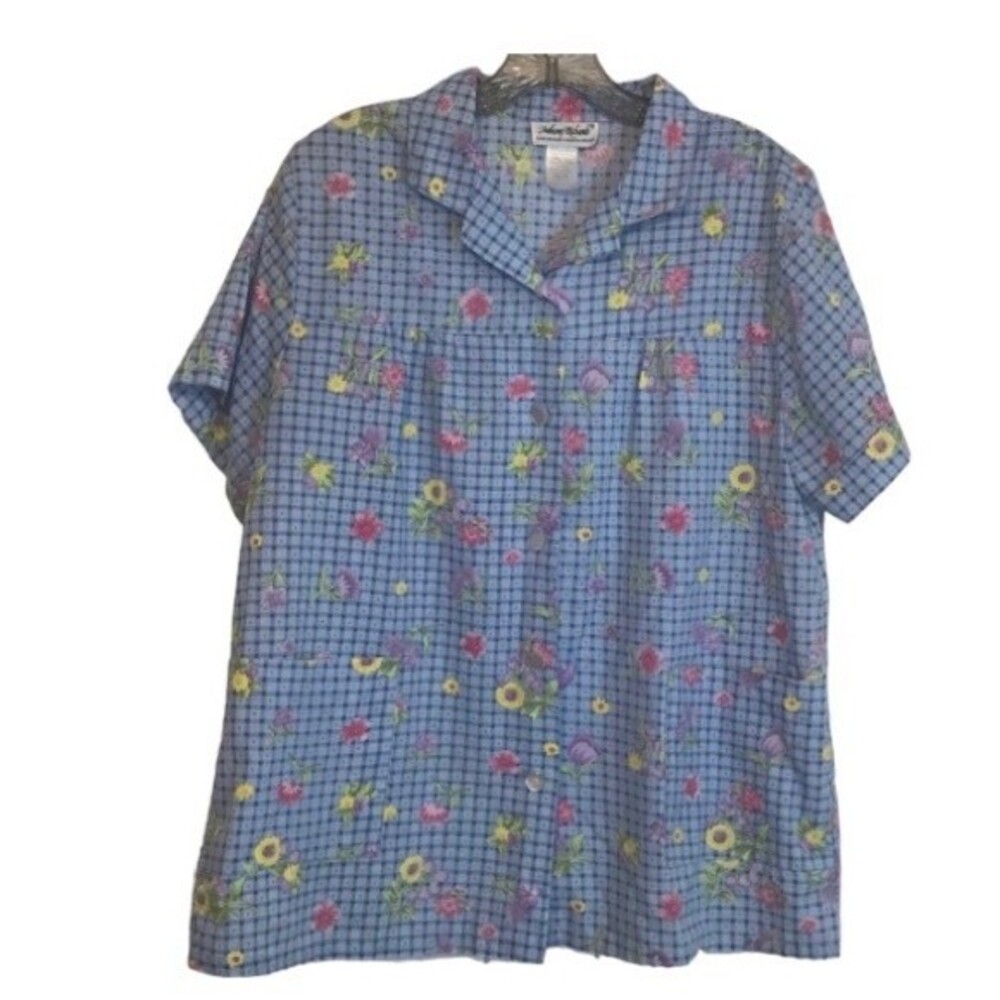 Anthony Richards Button Front Short Sleeve Floral Blouse